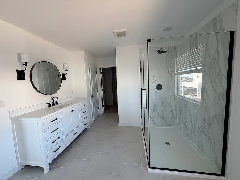 8015 W Royal Palm Rd — Photo 28