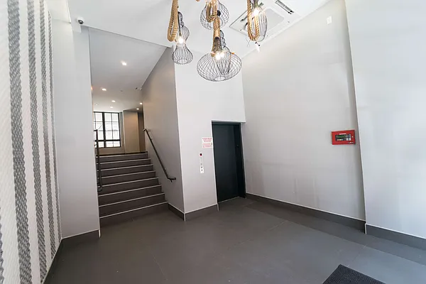 Rented by Manhattan Management LLC | media 34