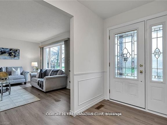 3rd image of 53 Archer Cres