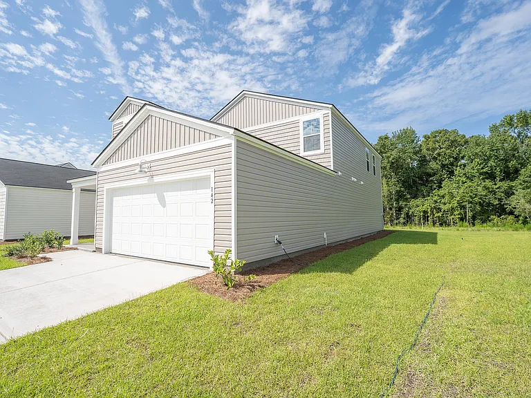 142 Geranium Way — Photo 4