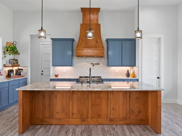 4411 Fm 751, Wills Pt, TX 75169