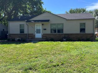 927 N Derby Ave, Derby, KS 67037