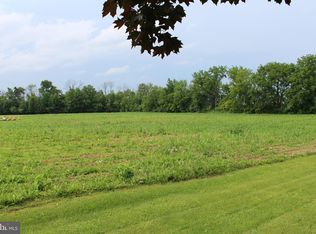 11 Lenhart Rd, Fleetwood, PA