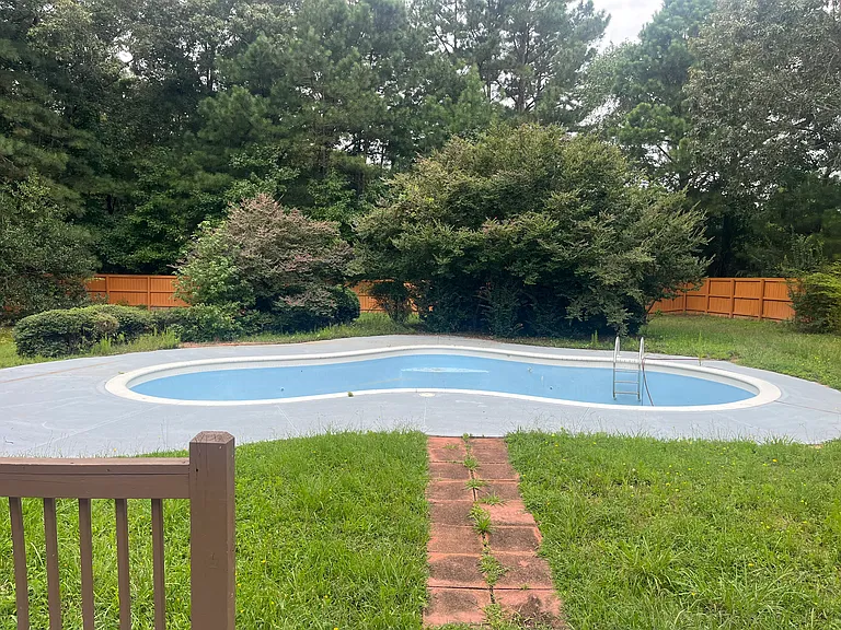 1521 Highway 74 S — Photo 14