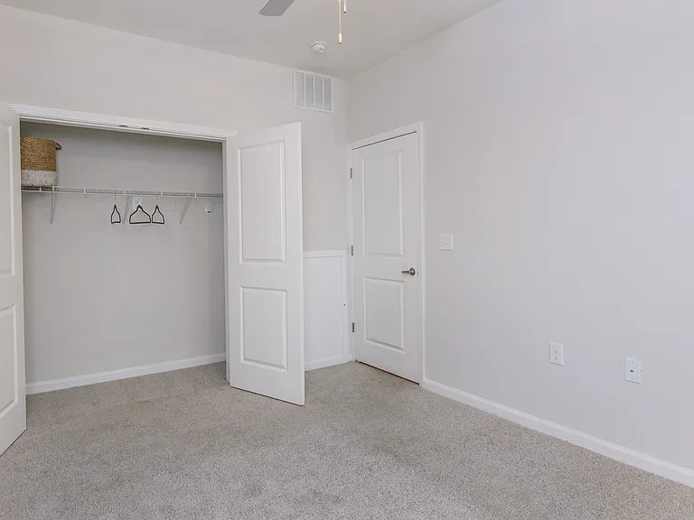 Riverstone Apartments at Long Shoals — Photo 83