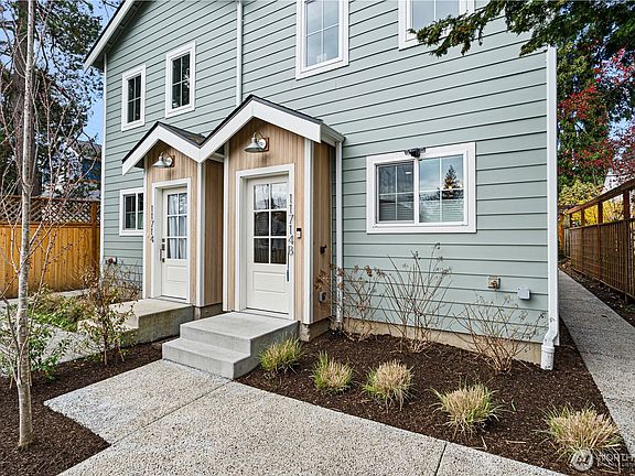 3rd image of 11714 B 26th Avenue NE