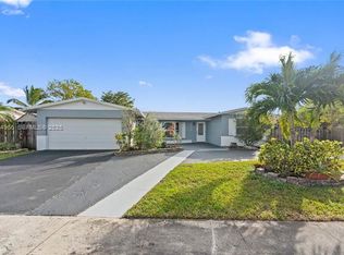 8930 NW 23rd St #1, Hollywood, FL 33024