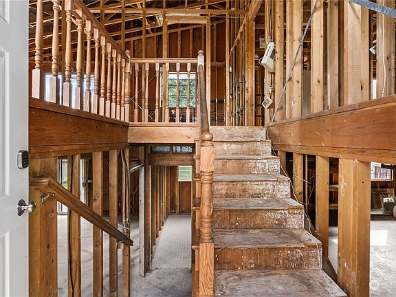 4th image of 19311 76th Street E