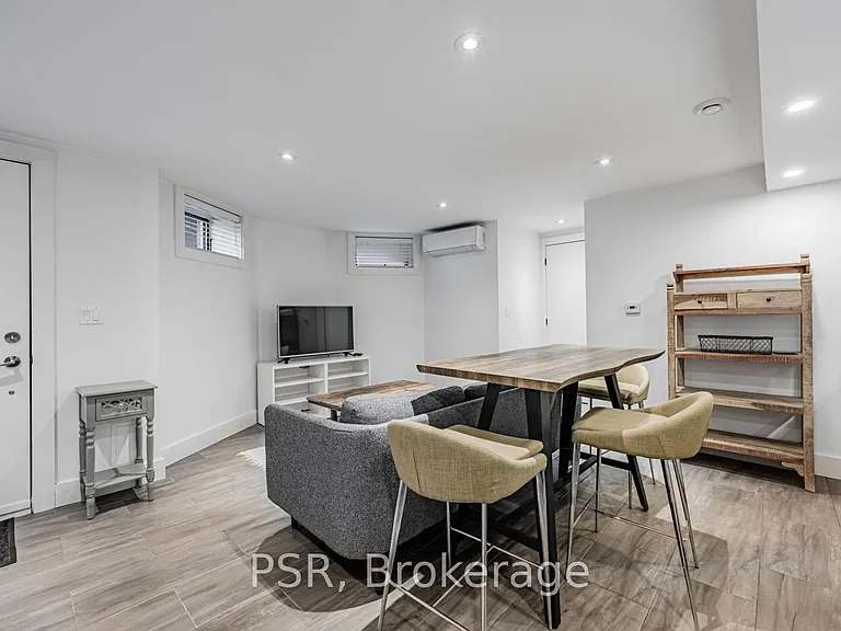 71 Crawford St #BASEMENT — Photo 12