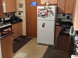106 Parkside Ln, Bensenville, IL