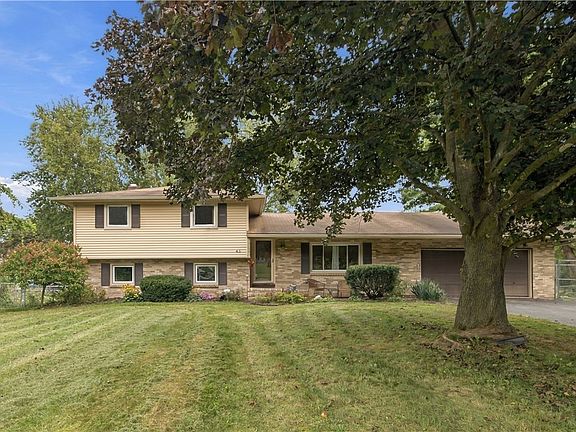2nd image of 45 Brasser Dr
