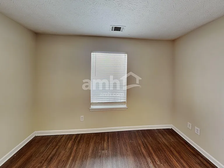 186 Dean Way — Photo 17