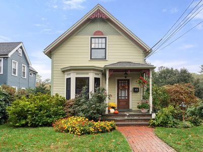 43 Thompson St, Hyde Park, MA, 02136