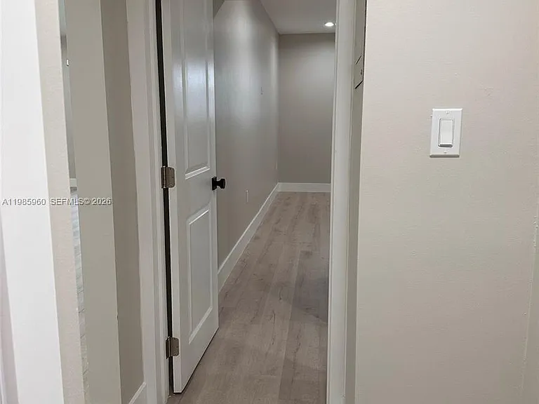 708 Victoria Dr #101 — Photo 10