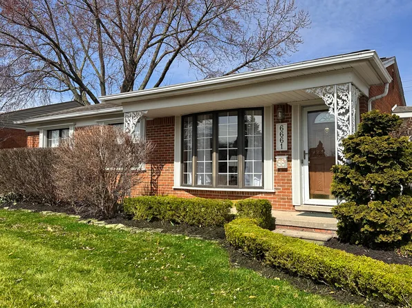 6661 Chirrewa St, Westland, MI 48185