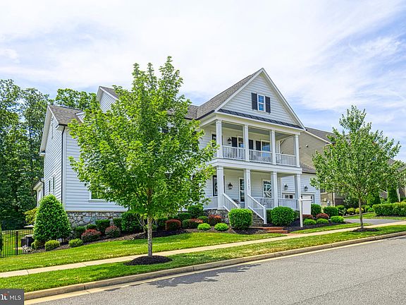 2nd image of 17147 Belle Isle Dr
