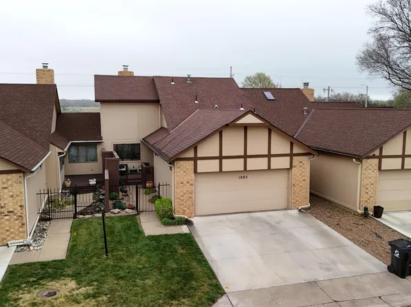 1005 Burr Oak Ln, Salina, KS 67401