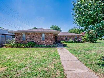417 W Market St, Hinton, OK, 73047