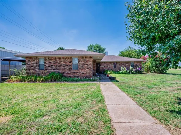 417 W Market St, Hinton, OK 73047