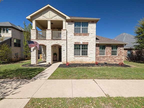 2nd image of 222 Sycamore St