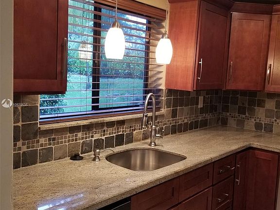 2nd image of 9524 SW 1st Ct #23-F