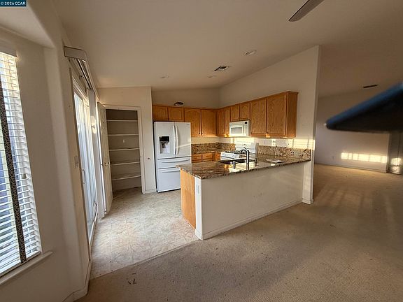 4th image of 307 Crystal Downs Dr