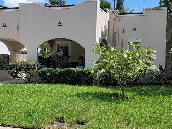 2nd image of 1516 Pinecrest Pl