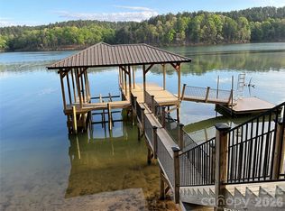 105 Beacon Ridge Dr, Connelly Springs, NC 28612