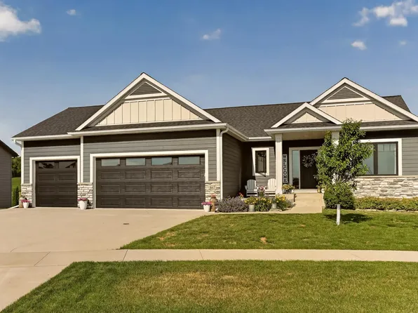 867 Grand Ridge Dr NE, Byron, MN 55920
