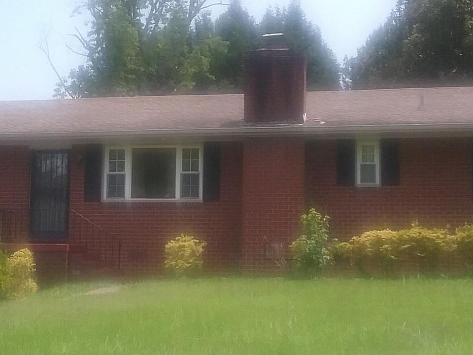 2nd image of 7012 Stockton Dr