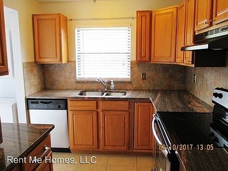 4th image of 65 Seton Trl APT 17