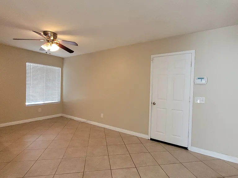 1253 Joshua St — Photo 14