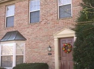 1727 Weatherburn Dr, New Cumberland, PA 17070