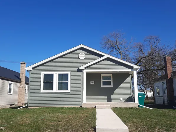 926 Burdette St, Mishawaka, IN 46544