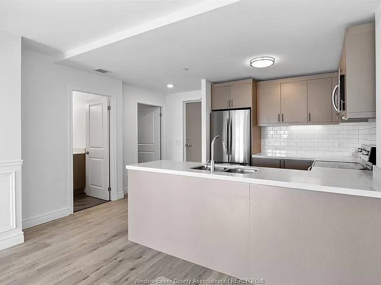 1611 Banwell Rd #416 — Photo 14