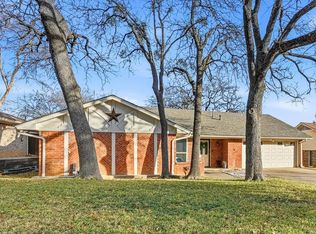5717 Overridge Ct, Arlington, TX 76017