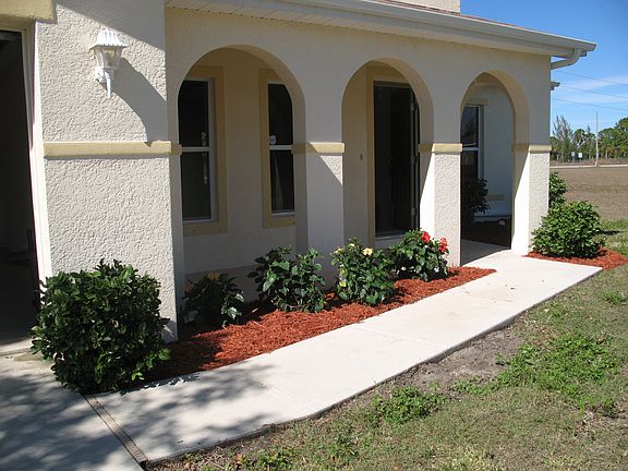 3rd image of 3604 NE 8th Pl