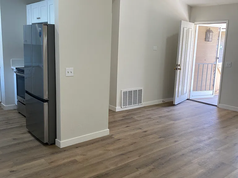 12683 Ferndale Cir — Photo 6