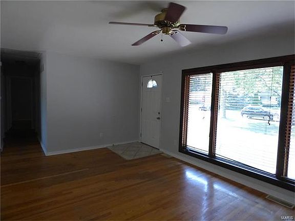 4th image of 4 Garnier Ct