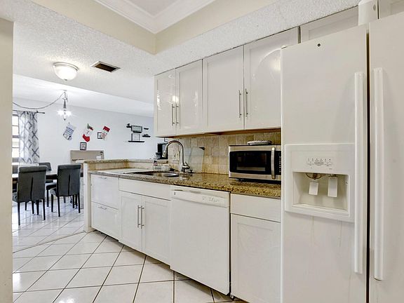 3rd image of 5570 NW 44th Street #518a