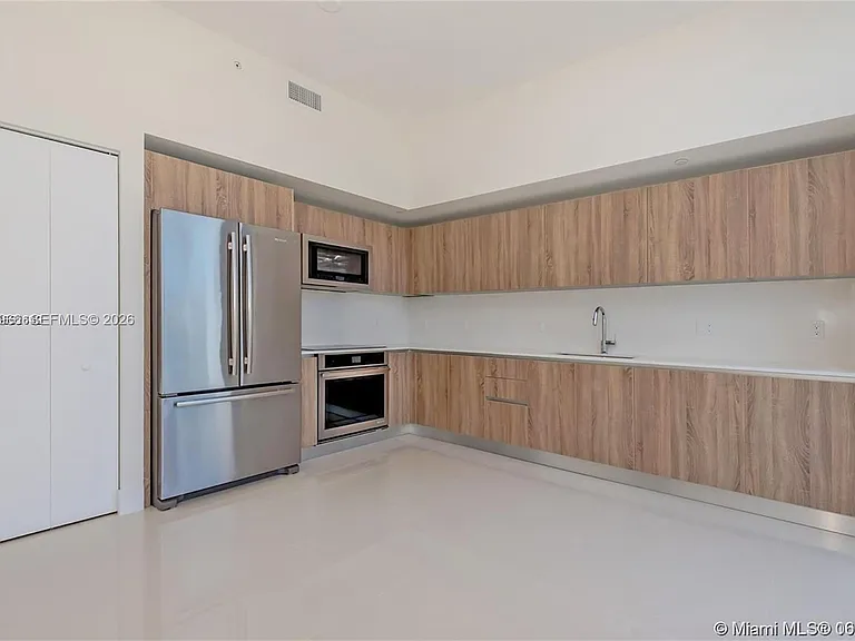 2960 NE 207th St #TS-102 — Photo 10