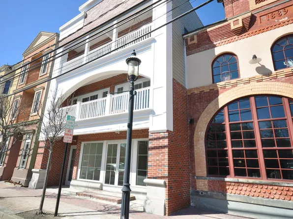 35 1st Ave Unit 201, Atlantic Highlands, NJ 07716