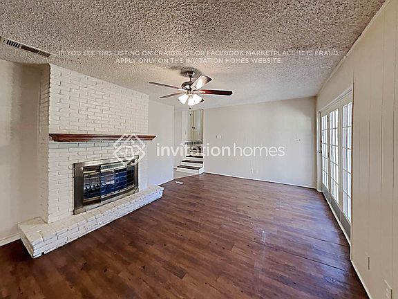 3rd image of 209 Evelyn St
