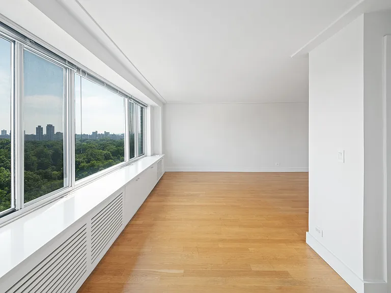 400 Central Park W #15S — Photo 1