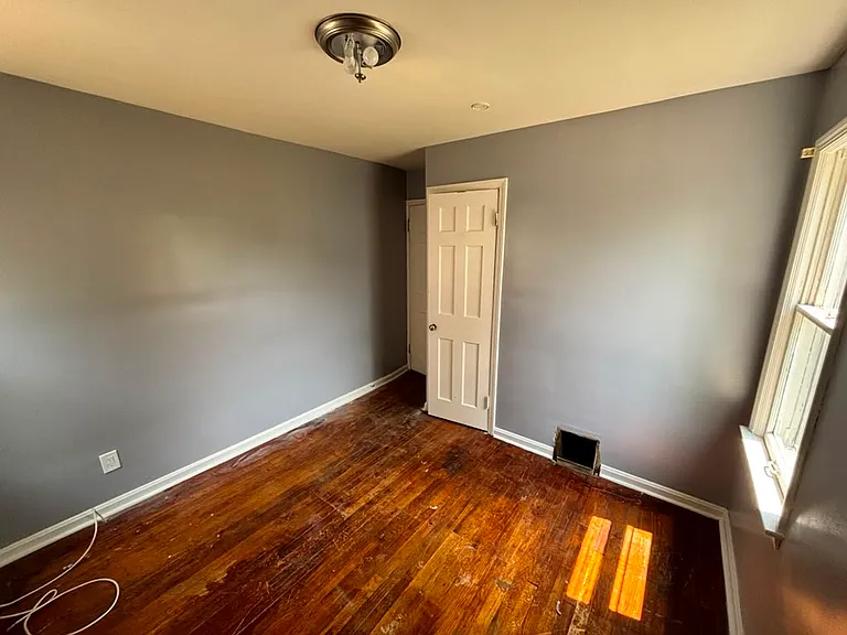 15408 Fernway Dr — Photo 2