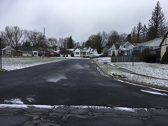 5th image of 400 Bundy Cir