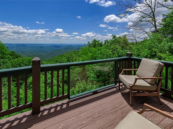 4th image of 173 Huckleberry Lane