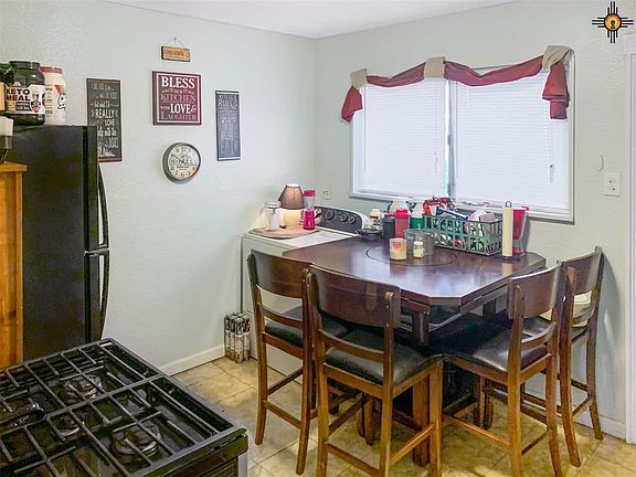 3rd image of 1200 N Gila Dr