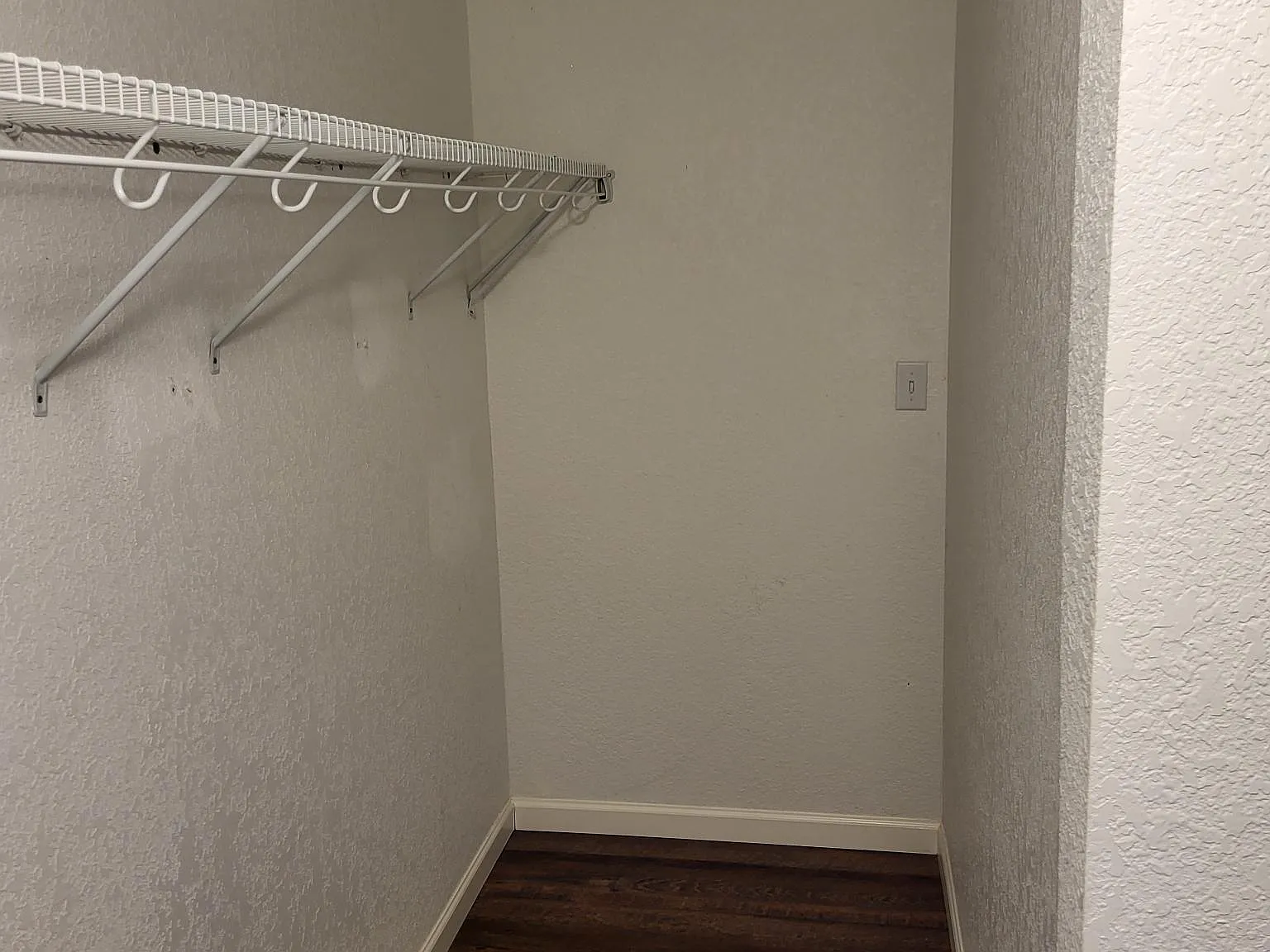 2 bed, 960 sqft, $1,350 — Photo 3
