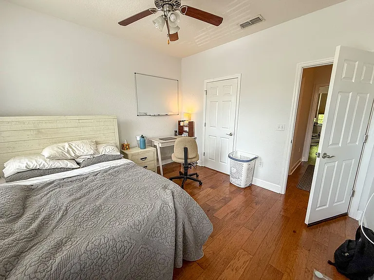 2508 SW 35th Pl #T117 — Photo 15